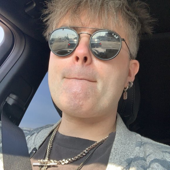 Meet your Posher, Timmy - Picture 2 of 3